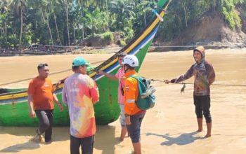 Gebrakan Cepat! 20 Personel Khusus PLN Jatim-Bali Terjun ke Aceh, Bangun ‘Tower Darurat’ Pasca Bencana