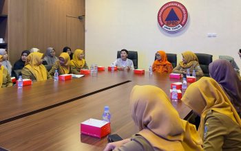 Sentuhan Humanis di Lokasi Bencana, Disperpusip Jatim Ajarkan Staf BPBD Teknik Mendongeng