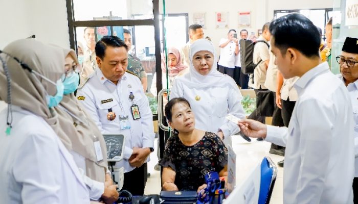 1,4 Juta Peserta PBI JK Jatim Dinonaktifkan, Khofifah Jamin Layanan Kesehatan Tetap Jalan