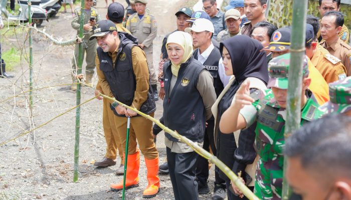 Gubernur Khofifah dan Bupati Probolinggo Gerak Cepat Tangani Banjir