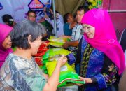 Gubernur Khofifah Gempur Wonocolo dengan Pasar Murah Ke-25