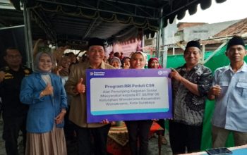 Wujudkan Kampung Guyub, Bambang Haryo dan BRI Salurkan Bantuan Sarpras untuk Warga Wonokromo