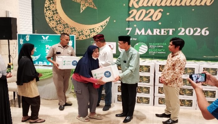 Gandeng RS Malaysia dan Yayasan Cheng Hoo, Grand Heaven Surabaya Sebar 300 Paket Sembako Ramadhan.