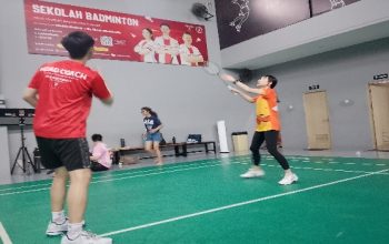 Membangun Karakter Anak Lewat Bulu Tangkis, Mengenal Sekolah Badminton Indonesia